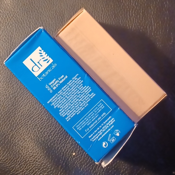 4 PC skincare collection: Glamglow, Glow Recipe, Dr Botanicals, Grace & Stella - Picture 6 of 7